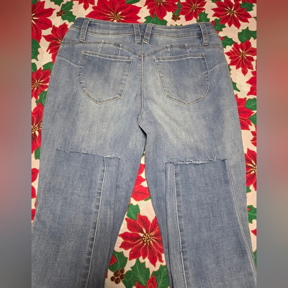Royalty For Me Skinny Jeans Size 6